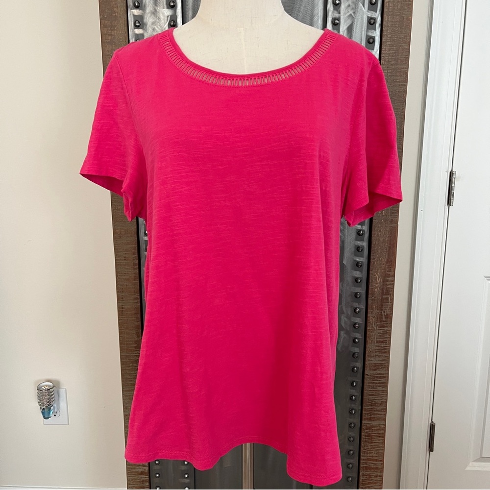 Chico's Fuchsia Short Sleeve Top - US10-12
